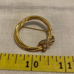 Vintage Trifari Brooch